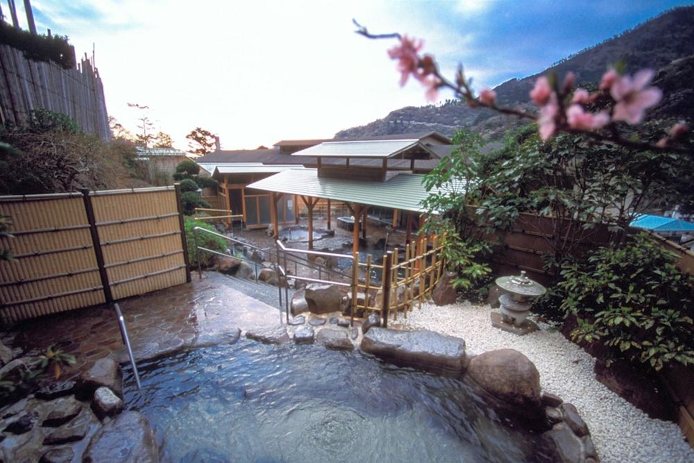 Hakonenomori Okada Hotel Buitenkant foto